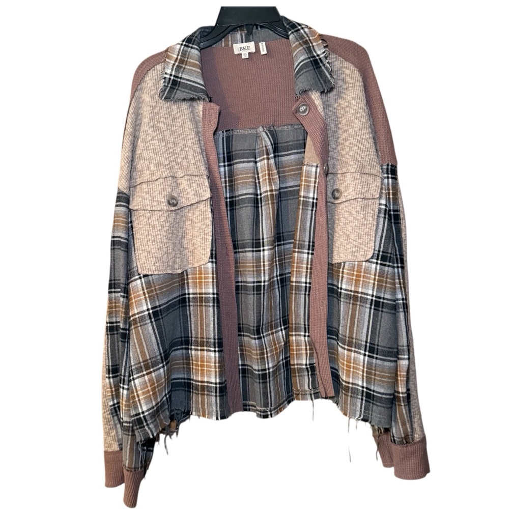 BKE Women's Plaid Bomber Jacket‎ in Mauve and Gray